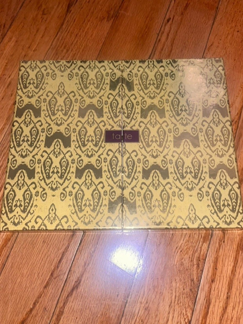 Tarte High Performance Naturals Colored Eyeshadow Palette Gift Box